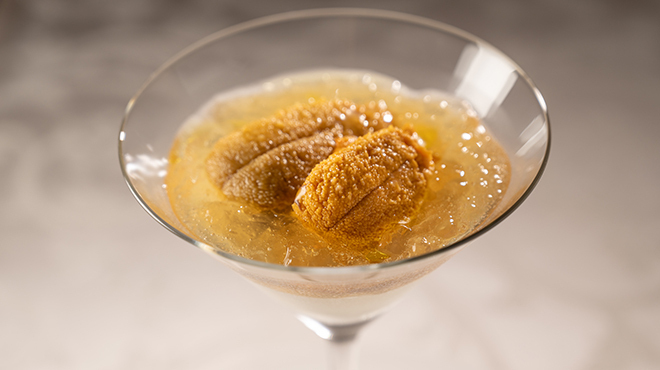 TAIAN TOKYO  - 料理写真:ウニとカリフラワーのクリームとオマールのコンソメ