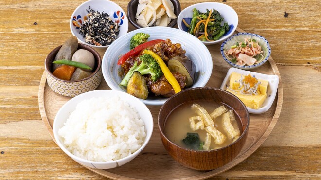 #602 CAFE&DINER - メイン写真: