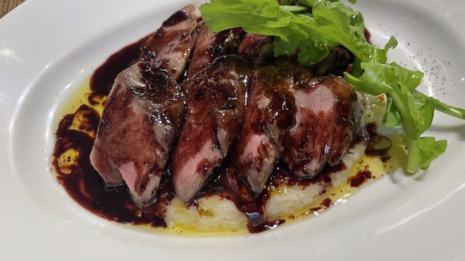 ビストロ炭焼肉酒場 チキンレッグ - メイン写真: