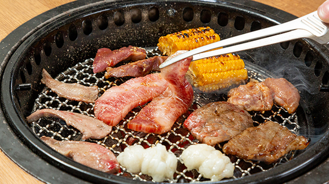 炭火焼肉ホルモン 朱朱 - メイン写真: