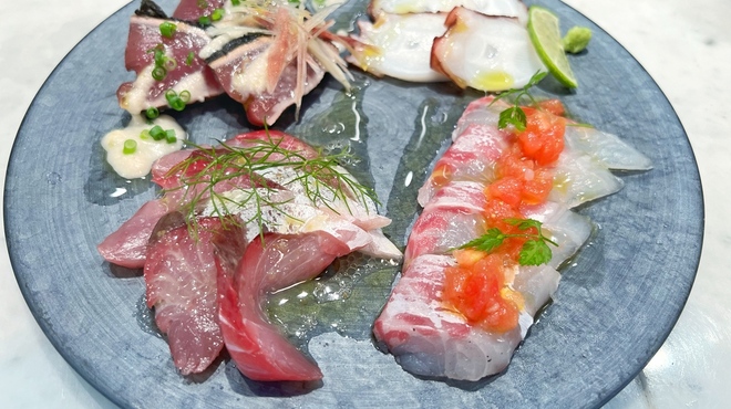 ビストロ魚金 - メイン写真: