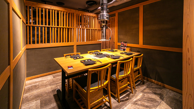 精肉卸問屋直営焼肉店 牛次郎 - メイン写真: