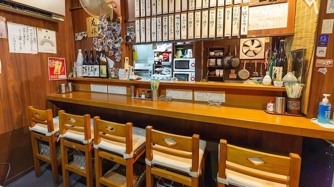 串焼き 千羽 - メイン写真:カウンター席