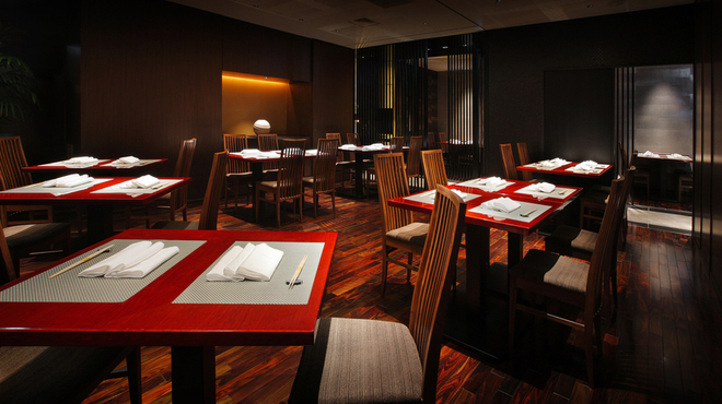 日本料理・鉄板焼 はや瀬 - 内観写真: