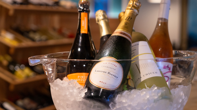 FISH ISLAND - メイン写真: