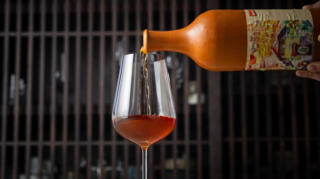 深坂 - メイン写真:オリジナルワインとお寿司の相性も良いです