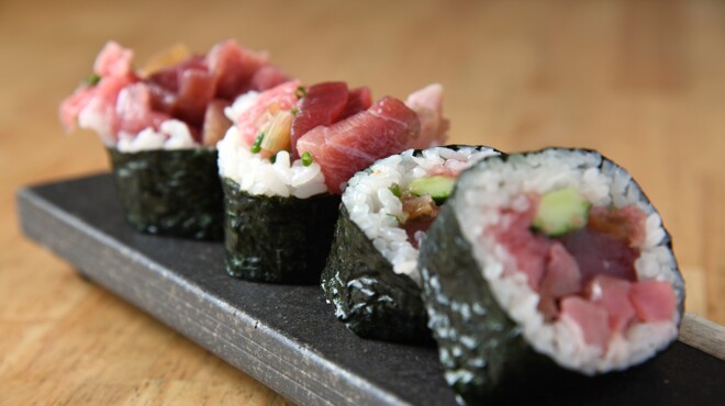 魚と魚 - メイン写真: