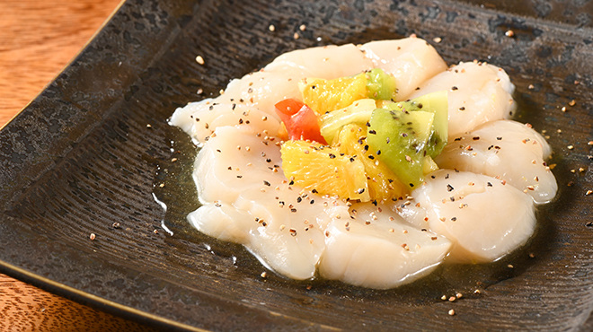 呑輝 - メイン写真:ホタテカルパッチョ