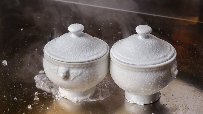 私房菜 鉄板焼 松村 - メイン写真:当店のシグネチャー「鉄板茶碗蒸し」。季節で異なる「あん」と共にお楽しみください。