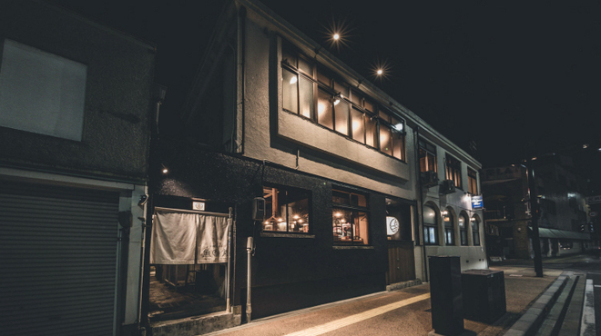 炉端と日本酒 魚丸 - メイン写真: