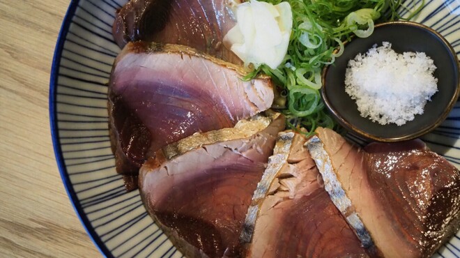 酒場スタンド ウオマル - メイン写真: