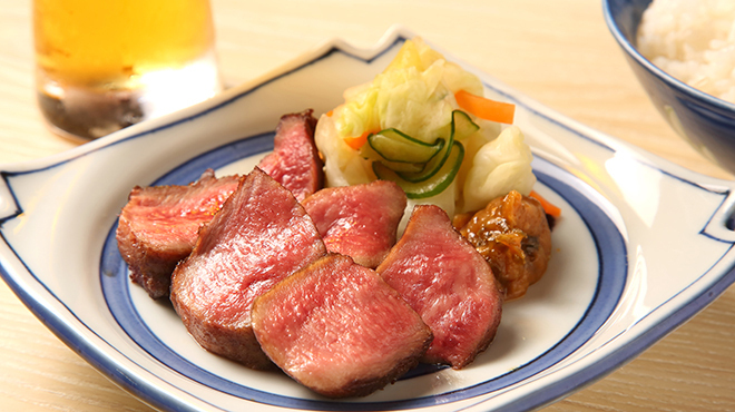 牛タンとクリスピー餃子 ひまわり - メイン写真: