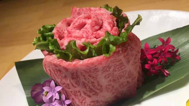 炭火焼肉 炭蔵 - メイン写真: