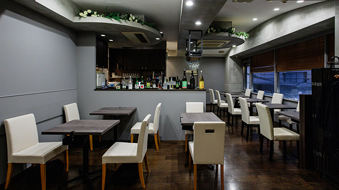 鍋・海鮮居酒屋 伊勢海老 たくと - メイン写真:和モダンなオシャレ空間