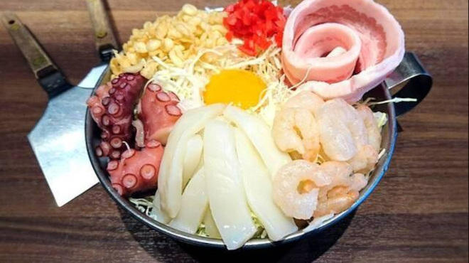 浅草もんじゃ お好み焼き 鉄板焼き 西屋 - メイン写真: