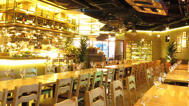 ELLE HALL Dining  - メイン写真: