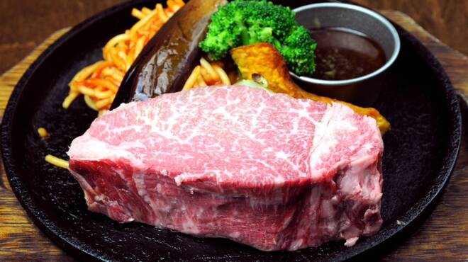 STEAK&HAMBURG HIGE - 料理写真: