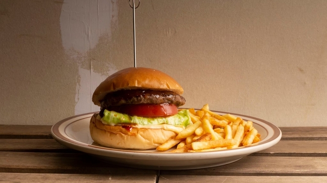 My HAMBURGER - 料理写真:スタンダードバーガー