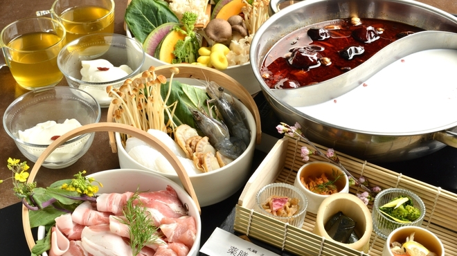 火鍋 薬膳 なつめ - メイン写真: