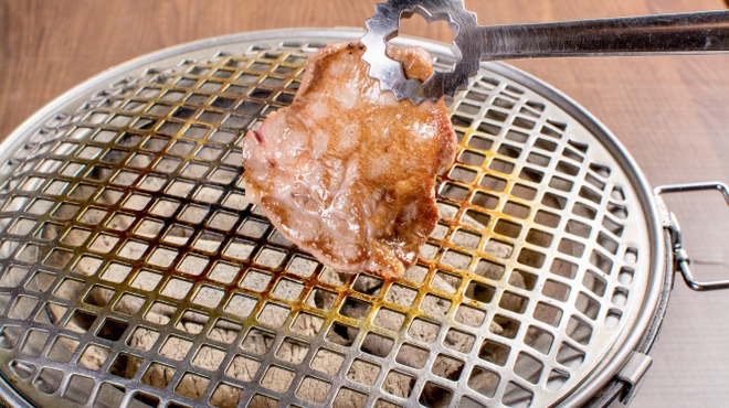 ジンギスカン 炭火焼肉 一発ドン - メイン写真: