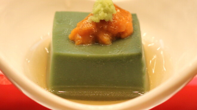なだ万 - 料理写真:旬菜　（蓬胡麻豆腐　雲丹　山葵）