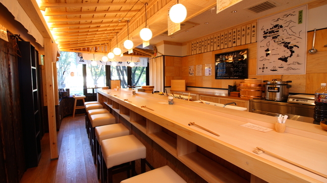 立ちぐい寿し 酒伊 金次郎 - メイン写真: