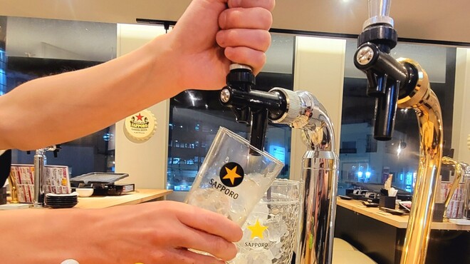 大衆焼肉&サムギョプサル酒場 ゴールデンミート - ドリンク写真:卓上サーバー