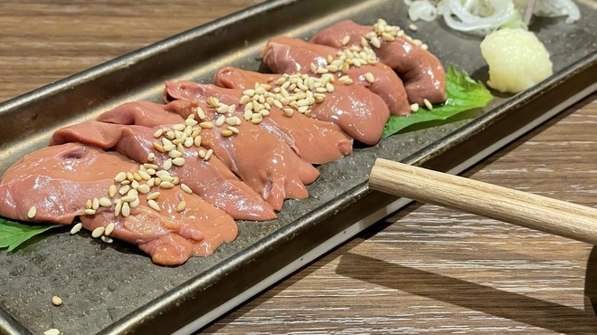 焼き鳥 しょうちゃん - 料理写真:黒薩摩地鶏レバー刺し