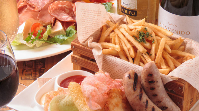 TOKYO L.O.C.A.L BASE  - メイン写真: