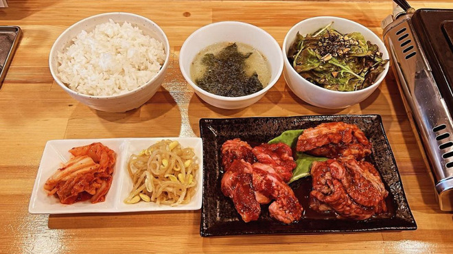 焼肉ホルモン テンスタ - メイン写真: