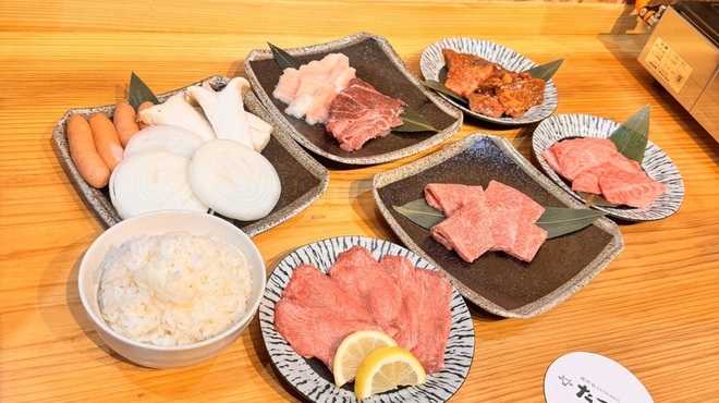 明石 焼肉処たつみや - メイン写真: