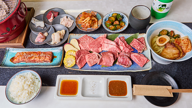 焼肉はうす たられば - メイン写真:料理全体