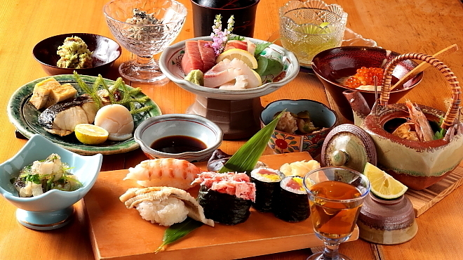 味工房 うえ川 - 料理写真:8800円（税込み）の寿司コース（※寿司コースは6600円（税込み）より）