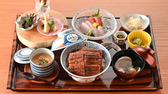 炭焼 うな富士 - メイン写真: