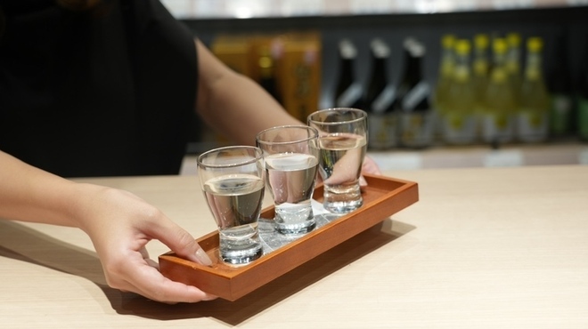 日本酒プレミアムラウンジ⼀献⾵⽉ by PERIE CHIBA - メイン写真: