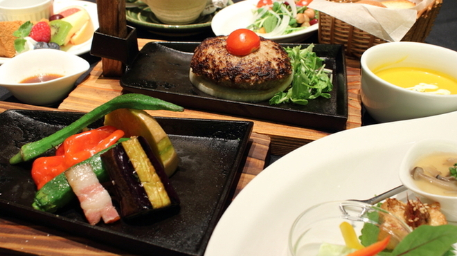となりのグリル 千鳥 ハンバーグ ネット予約可 食べログ