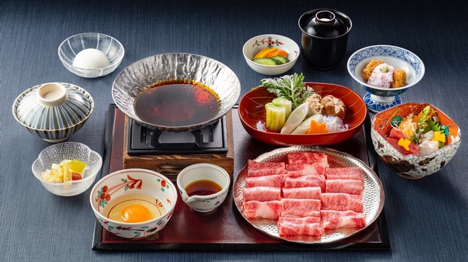 日本料理 「さくら」  - 料理写真:すき煮会席　名月