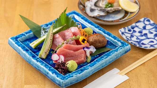 鮨とおでん＆ - メイン写真:本マグロ赤身刺し