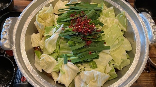 博多もつ鍋 徳丸 - メイン写真: