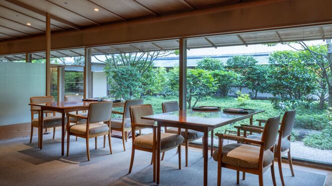 日本料理「弁慶」 - 内観写真:ホール席(朝食会場)