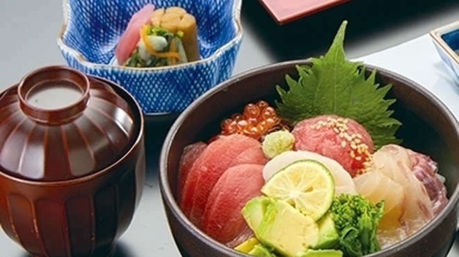 つつじの茶屋 - 料理写真:行楽御膳（ランチイメージ）