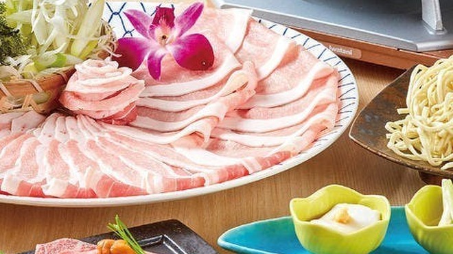 炭火焼肉・しゃぶしゃぶ おきなわ苑 - メイン写真: