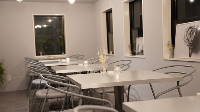 French Wine Bar undemi - メイン写真: