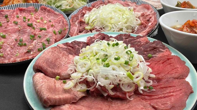 一頭買焼肉・ホルモン　醍醐 - 料理写真:王子本店コース