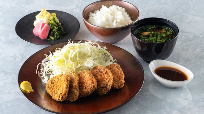 紀尾井町 とんかつ・洋食ひとみ - 料理写真:ランチ限定ヒレかつ定食