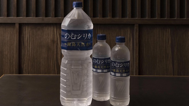 黒龍 - ドリンク写真:割材には「のむシリカ」を使用。お酒のもつコクを後押しします。