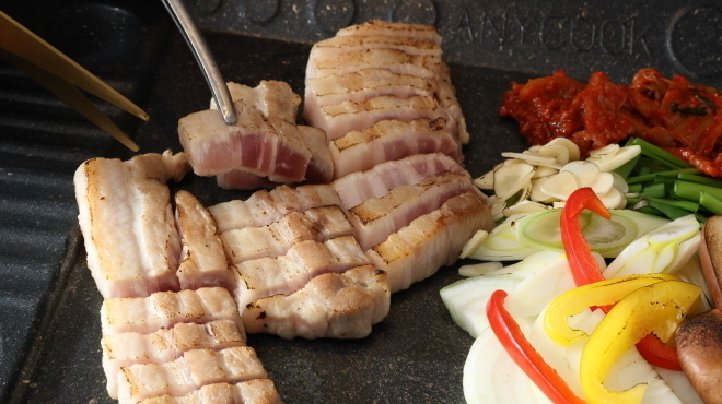 韓国居酒屋 韓謝亭 - メイン写真:サムギョプサル