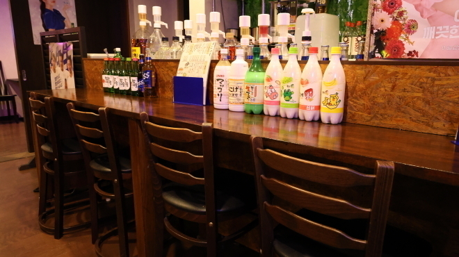 韓国居酒屋 韓謝亭 - メイン写真:カウンター席