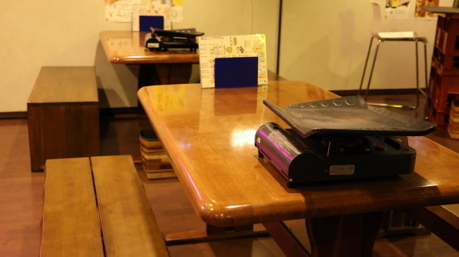 韓国居酒屋 韓謝亭 - メイン写真:テーブル席