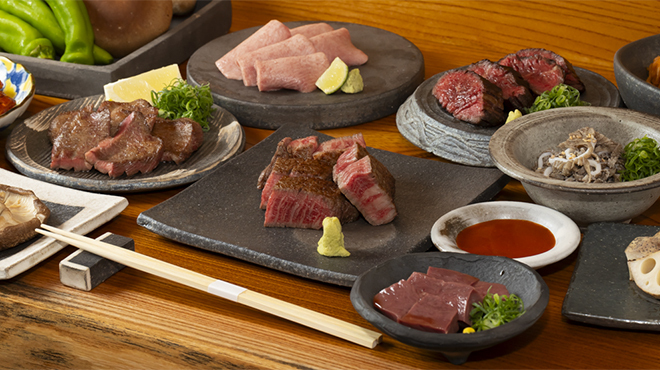 焼肉割烹 天の - メイン写真:料理集合